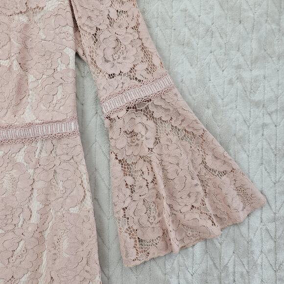 Tadashi Shoji Dress Womens 10 Pink Lace Bell Sleeve Sheath AVV17735M Cocktail - Picture 2 of 8